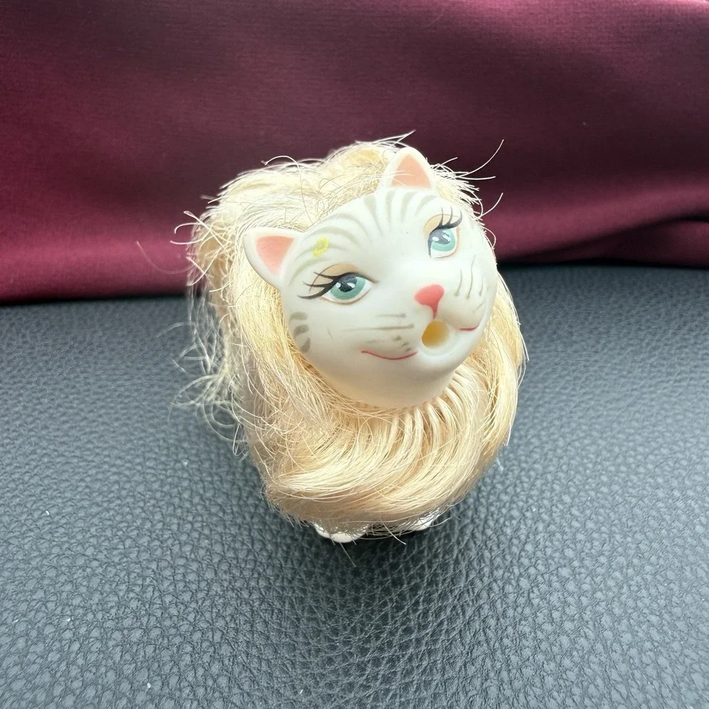 Vintage 2000 Barbie Pet Kitty Cat Marshmallow Drinks &‎ Wets Brushable Long Hair